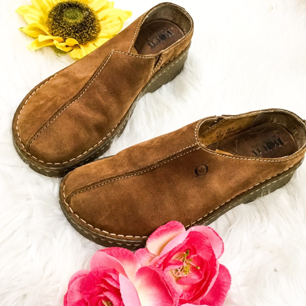 Born Brown Size 7.5 Suede Slip On Mule Comfortable